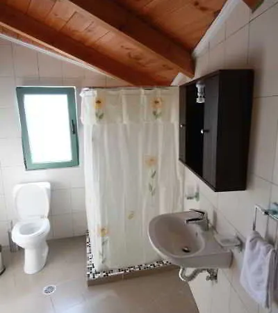 Fotini House Hotel 3*